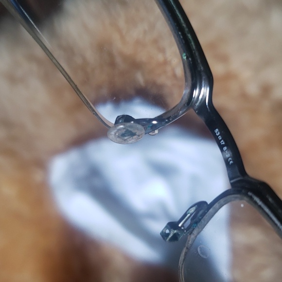 Yves Saint-Laurent frames - Picture 9 of 10